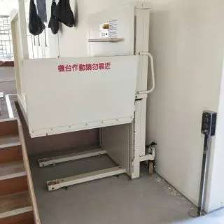 204033